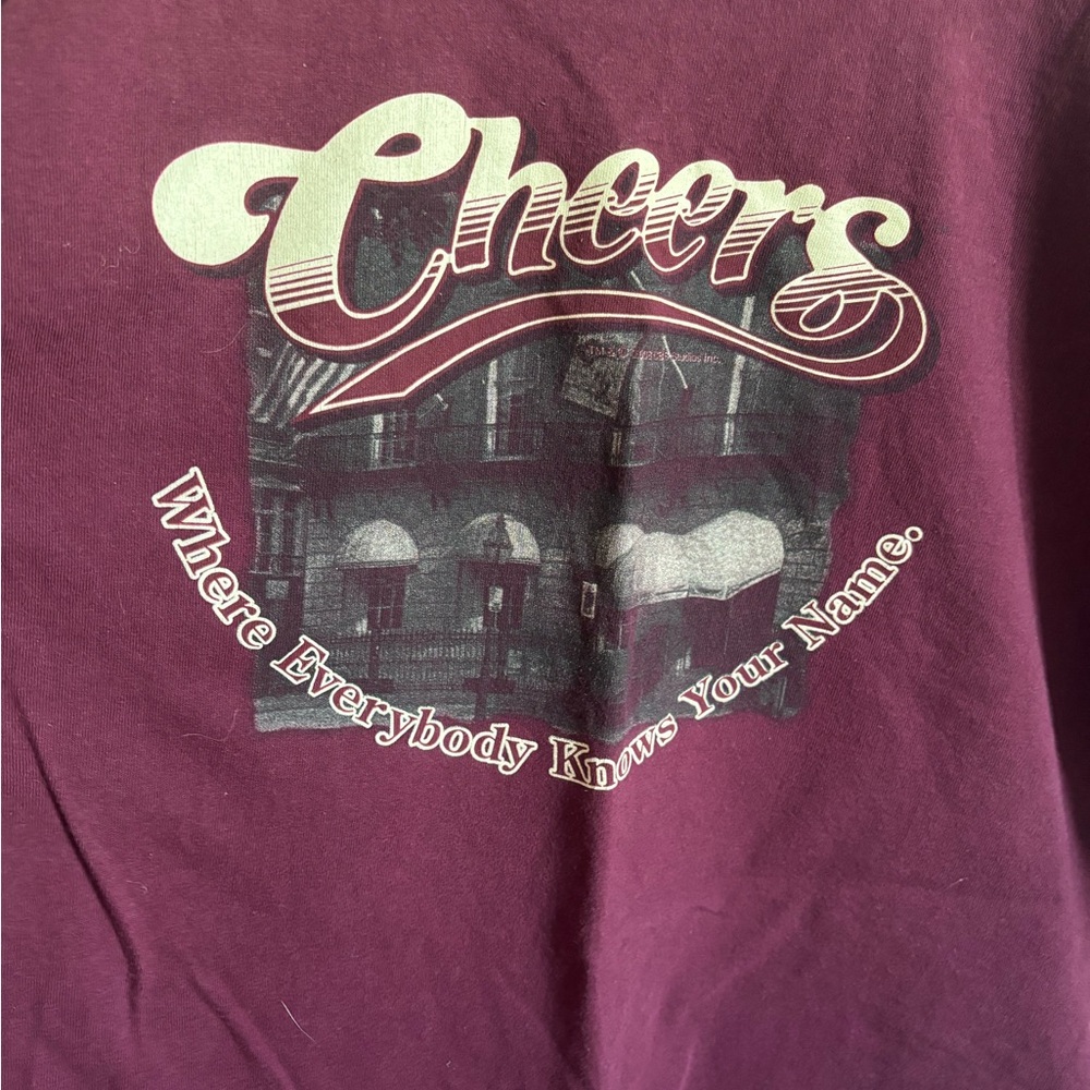 Graphic tee “Cheers” Gildan Ultra Cotton T-Shirt in Burgundy XL